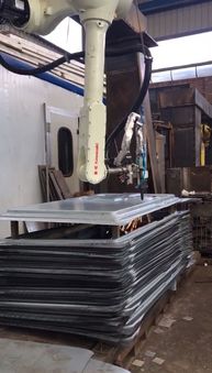 安徽斯塔克管材激光切割機與激光三維切割機及其零部件解析